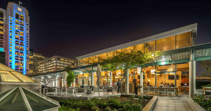 Find places to eat and dine near Moscone Convention Center